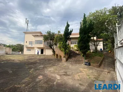Ponto Comercial com 7 Quartos para alugar, 800m² no Pacaembu, São Paulo