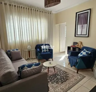 Casa com 4 Quartos à venda, 139m² no Cidade Jardim, Uberlândia