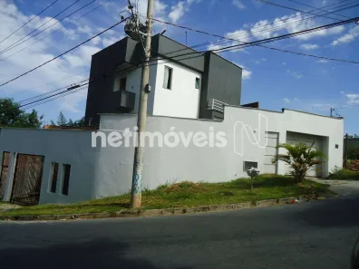 Casa com 3 Quartos à venda, 240m² no Jardim Vitória, Belo Horizonte