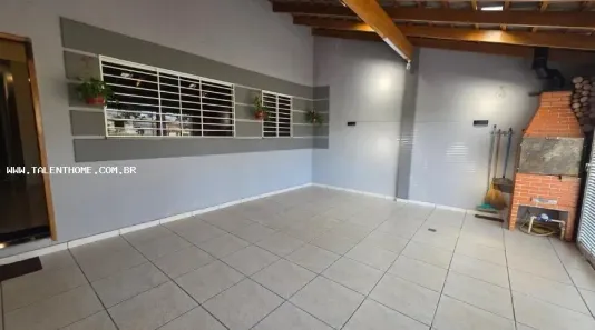 Casa com 3 Quartos à venda, 79m² no Brasília, Londrina
