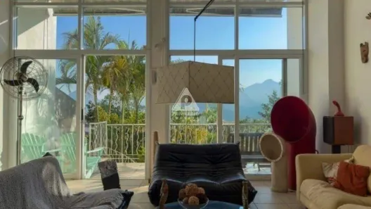 Casa de Condomínio com 4 Quartos à venda, 308m² no Humaitá, Rio de Janeiro