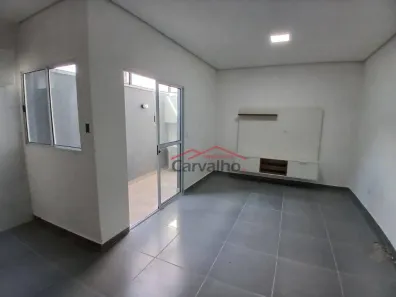 Casa com 2 Quartos para alugar, 50m² no Vila Ayrosa, São Paulo