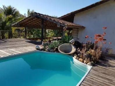 Fazenda/Sítio com 7 Quartos à venda, 7000m² no Granja dos Cavaleiros, Macaé