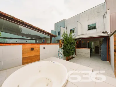 Sobrado com 2 Quartos à venda, 60m² no Floresta, Joinville