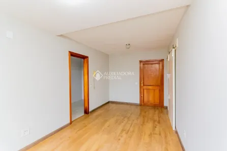 Apartamento com 1 Quarto para alugar, 53m² no Passo da Areia, Porto Alegre