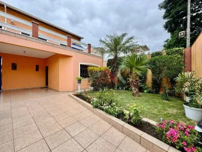 Sobrado com 4 Quartos à venda, 237m² no Parque do Colégio, Suzano