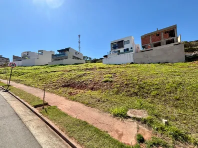 Lote/Terreno à venda, 323m² no Salvaterra, Juiz de Fora