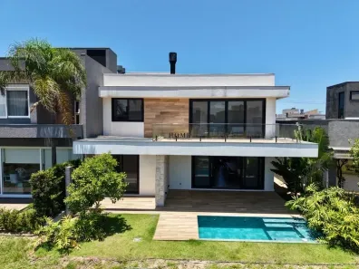 Casa de Condomínio com 4 Quartos à venda, 322m² no , Xangri-Lá
