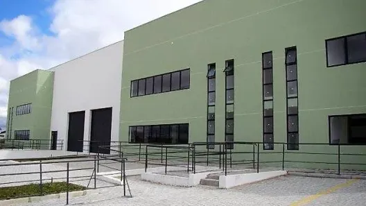 Galpão/Depósito/Armazém para alugar, 582m² no Uberaba, Curitiba