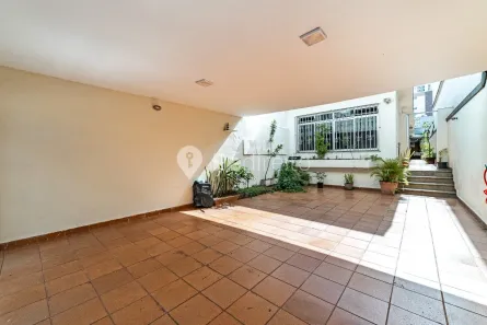 Casa com 3 Quartos à venda, 180m² no Vila Bertioga, São Paulo