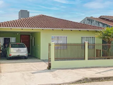 Casa com 3 Quartos à venda, 130m² no Jardim Iririú, Joinville