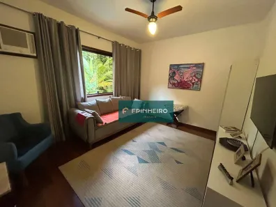 Casa de Condomínio com 3 Quartos à venda, 333m² no Camorim, Rio de Janeiro
