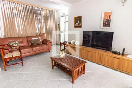 Casa com 3 Quartos à venda, 240m² no Vila Cláudia, São Paulo