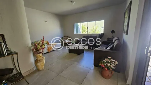 Casa com 3 Quartos à venda, 242m² no Santa Marta, Uberaba