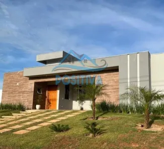 Fazenda/Sítio com 6 Quartos à venda, 260m² no Centro, Alambari