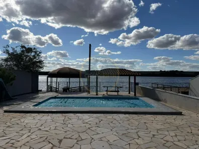 Fazenda/Sítio com 4 Quartos à venda, 238m² no Área Rural de Uberaba, Uberaba
