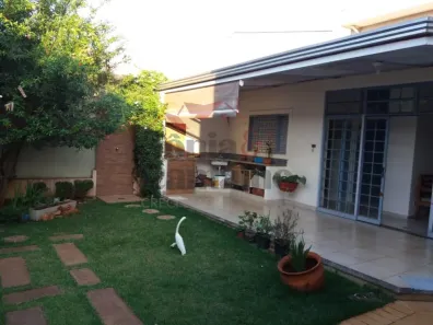Casa com 4 Quartos à venda, 250m² no Vila Tibério, Ribeirão Preto