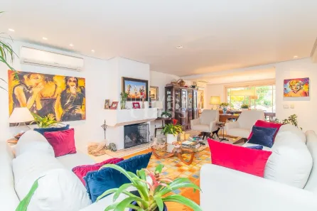 Casa de Condomínio com 3 Quartos à venda, 408m² no Três Figueiras, Porto Alegre
