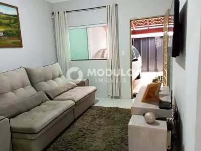 Casa com 3 Quartos à venda, 78m² no Jardim Europa, Uberlândia
