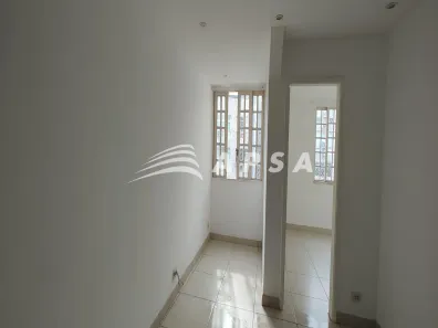 Apartamento com 2 Quartos para alugar, 45m² no Copacabana, Rio de Janeiro