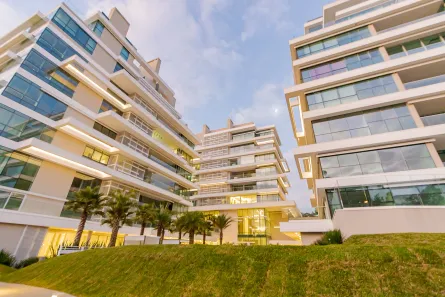 Apartamento com 3 Quartos à venda, 235m² no Hugo Lange, Curitiba