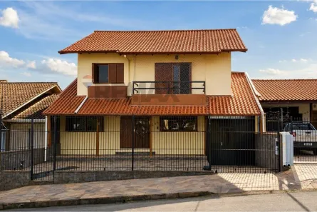 Casa com 4 Quartos à venda, 333m² no Petrópolis, Passo Fundo