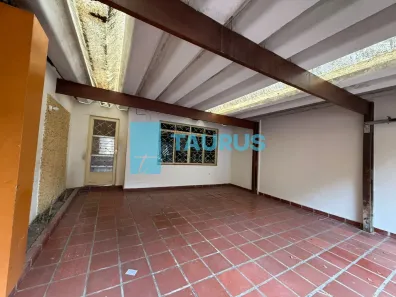 Casa com 3 Quartos para alugar, 156m² no Vila Clementino, São Paulo