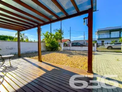 Casa com 4 Quartos à venda, 150m² no Pinheiros, Balneário Barra do Sul