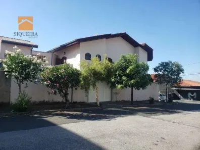 Casa com 3 Quartos à venda, 230m² no Jardim Dois Corações, Sorocaba