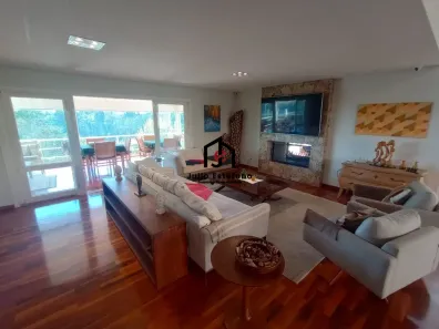 Casa com 4 Quartos à venda, 279m² no Alto do Capivari, Campos do Jordão