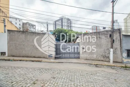 Galpão/Depósito/Armazém para alugar, 697m² no Chácara Inglesa, São Paulo