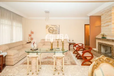 Casa com 3 Quartos à venda, 220m² no Xaxim, Curitiba