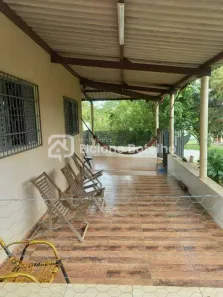 Fazenda/Sítio com 3 Quartos à venda, 148m² no Conjunto Alvorada, Uberlândia