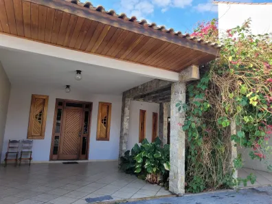 Casa com 3 Quartos à venda, 170m² no Parque Califórnia, Campos dos Goytacazes