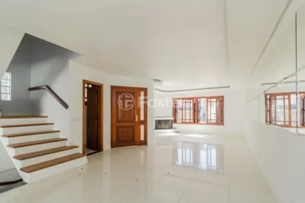 Casa com 4 Quartos à venda, 350m² no Chácara das Pedras, Porto Alegre