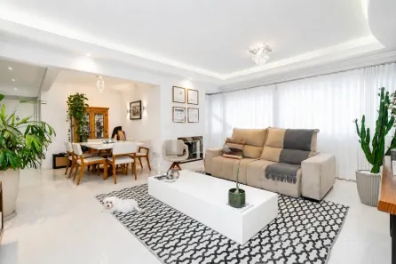 Apartamento com 2 Quartos para alugar, 97m² no Mont Serrat, Porto Alegre