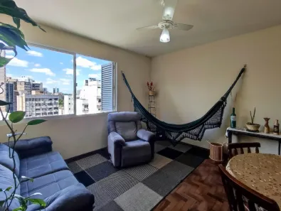 Apartamento com 2 Quartos à venda, 62m² no Centro Histórico, Porto Alegre