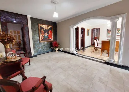 Casa com 3 Quartos à venda, 500m² no Vila Trujillo, Sorocaba