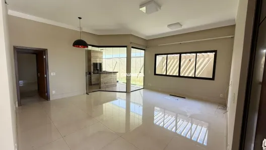 Casa de Condomínio com 4 Quartos para alugar, 246m² no Recreio dos Bandeirantes, Uberaba