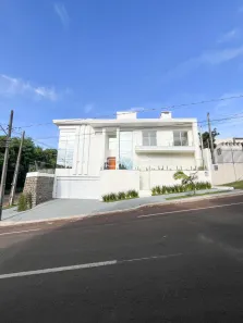 Sobrado com 2 Quartos à venda, 421m² no Centro, Cascavel