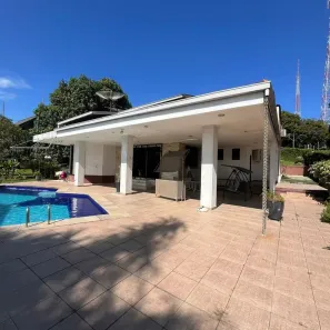 Sobrado com 5 Quartos à venda, 700m² no Aleixo, Manaus
