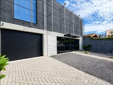 Ponto Comercial para alugar, 349m² no Rebouças, Curitiba