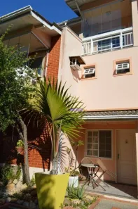 Casa de Condomínio com 4 Quartos à venda, 160m² no Ingá, Niterói