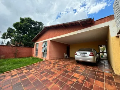Casa com 3 Quartos à venda, 205m² no Setor Leste Universitário, Goiânia