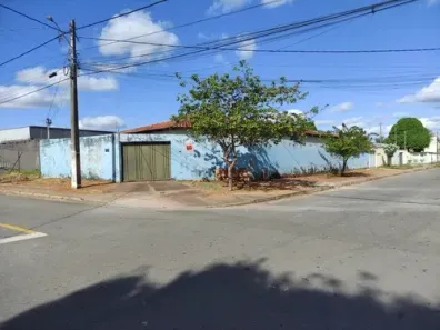 Casa com 3 Quartos para alugar, 100m² no Cidade Vera Cruz, Aparecida de Goiânia