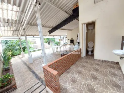 Casa com 3 Quartos à venda, 150m² no Umuarama, Uberlândia