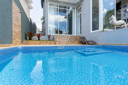 Casa de Condomínio com 4 Quartos para alugar, 338m² no São Braz, Curitiba