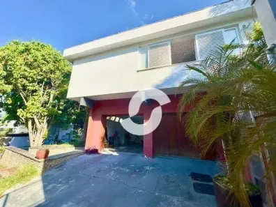 Casa de Condomínio com 4 Quartos à venda, 299m² no São Francisco, Niterói