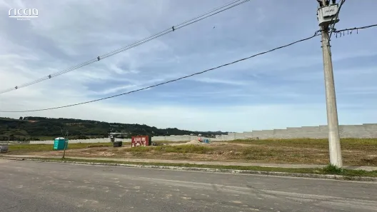 Lote/Terreno à venda, 893m² no Condomínio Recanto da Baronesa, São José dos Campos
