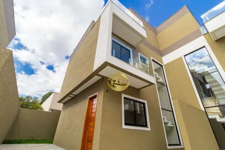 Sobrado com 3 Quartos à venda, 110m² no Uberaba, Curitiba